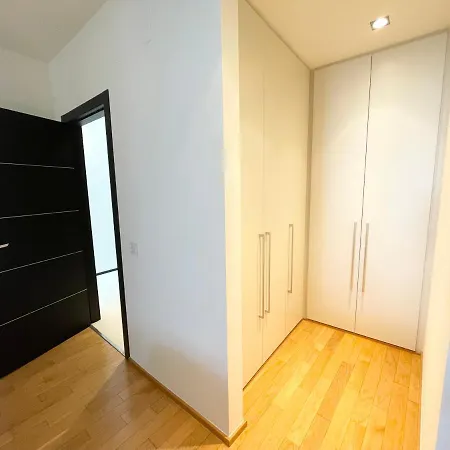 Modern In Gated Complex Sierra Blanca *