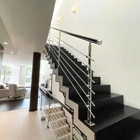 Βίλα Modern In Gated Complex Sierra Blanca Μαρμπέλλα