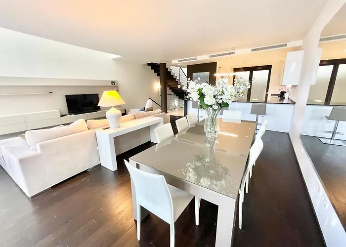 Modern In Gated Complex Sierra Blanca Villa Marbellac